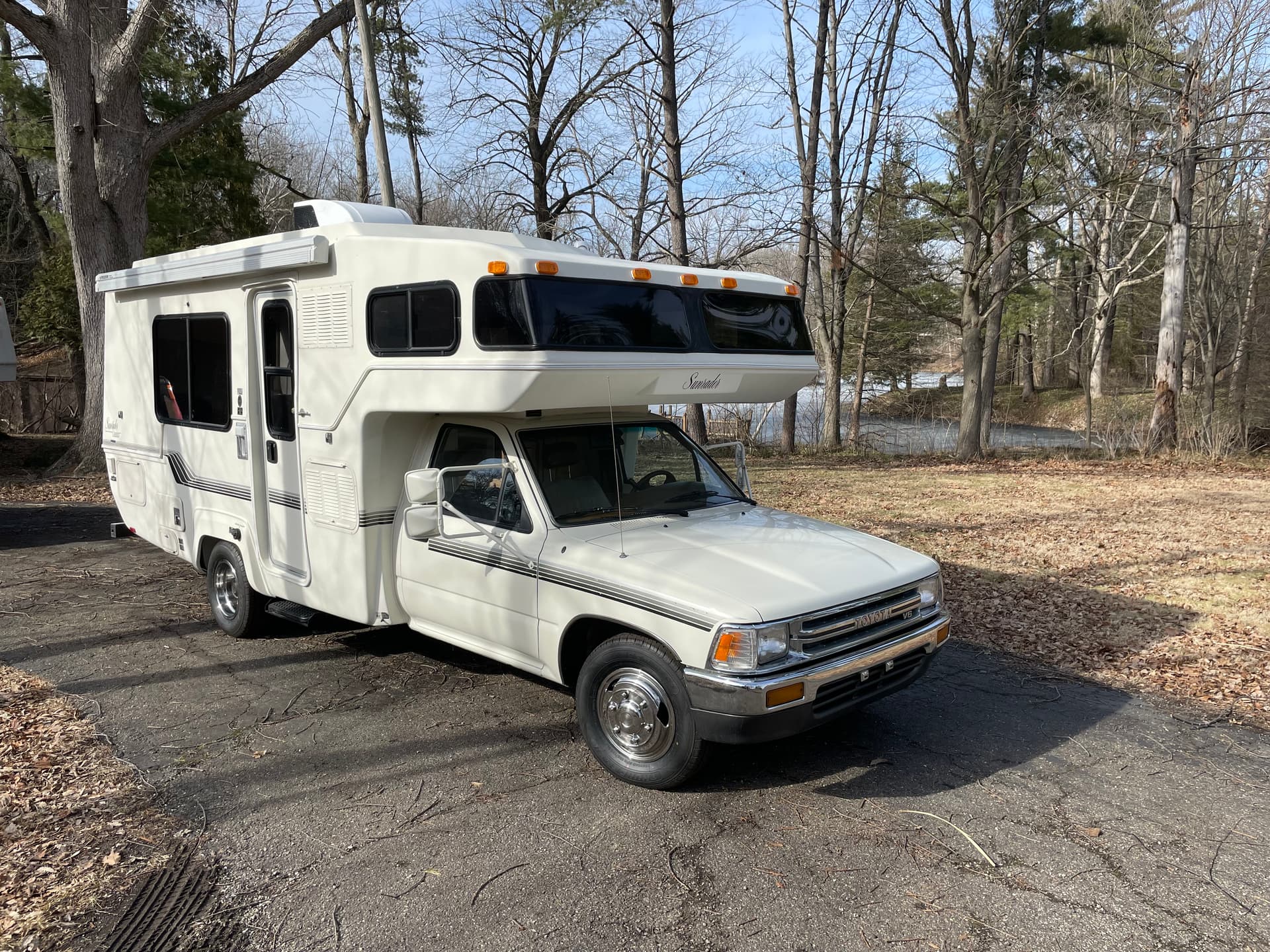 1990 Toyota Sunrader