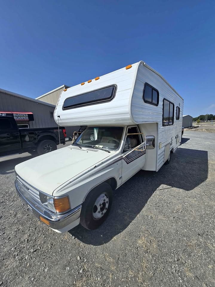 1987 Toyota Dolphin