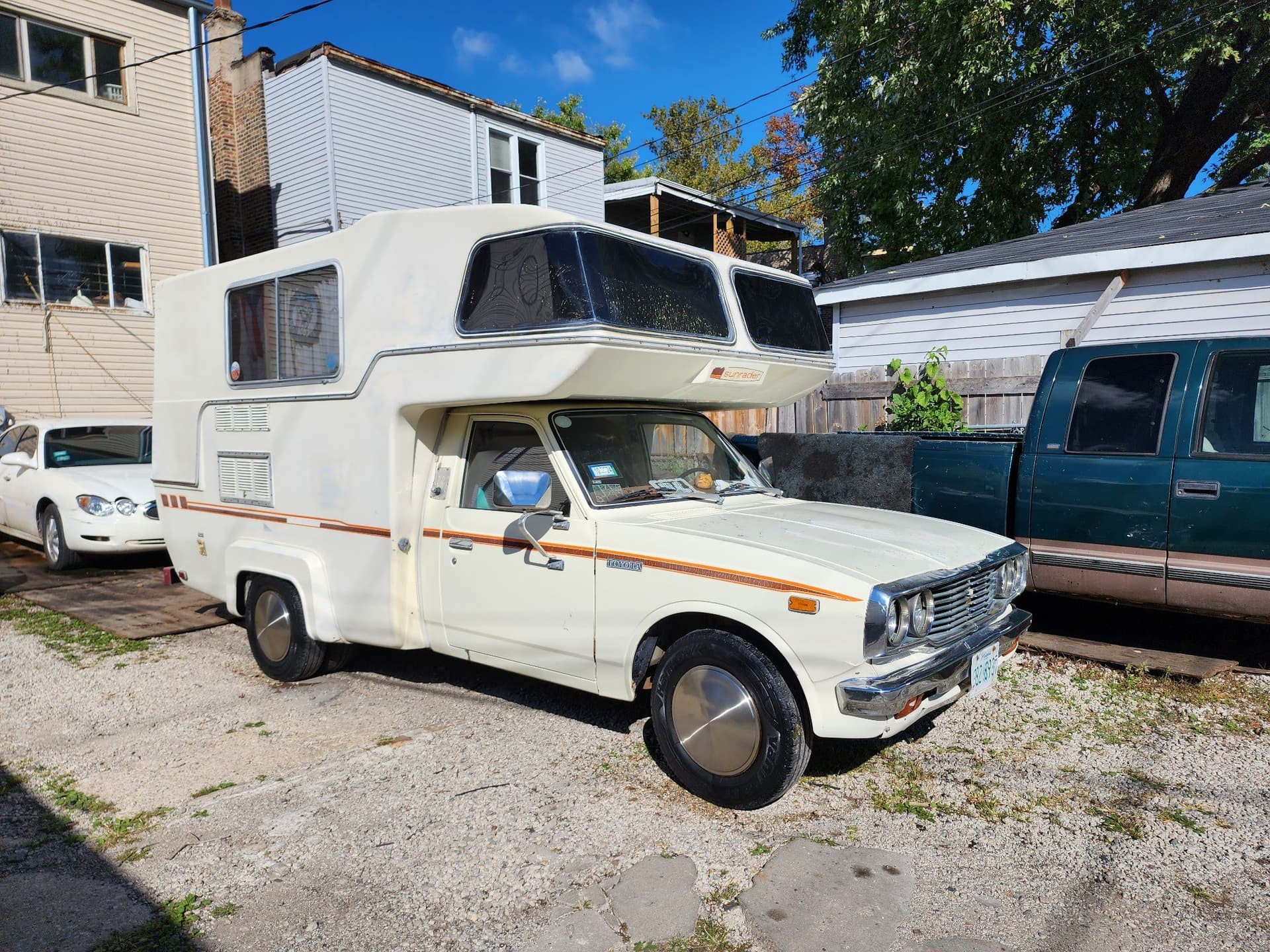 RARE 1978 17ft Sunrader Hatchback - Live the dream!